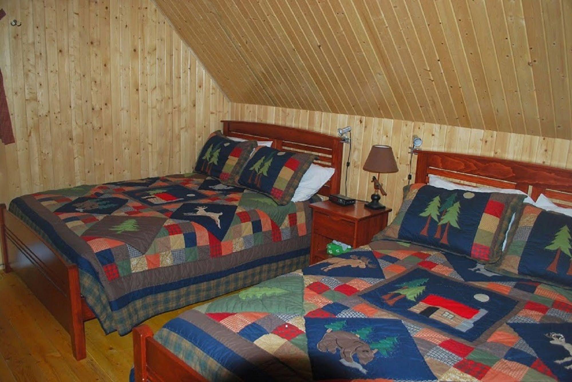 Auberge De La Riviere Matapedia - Matapedia River Lodge Routhierville Экстерьер фото